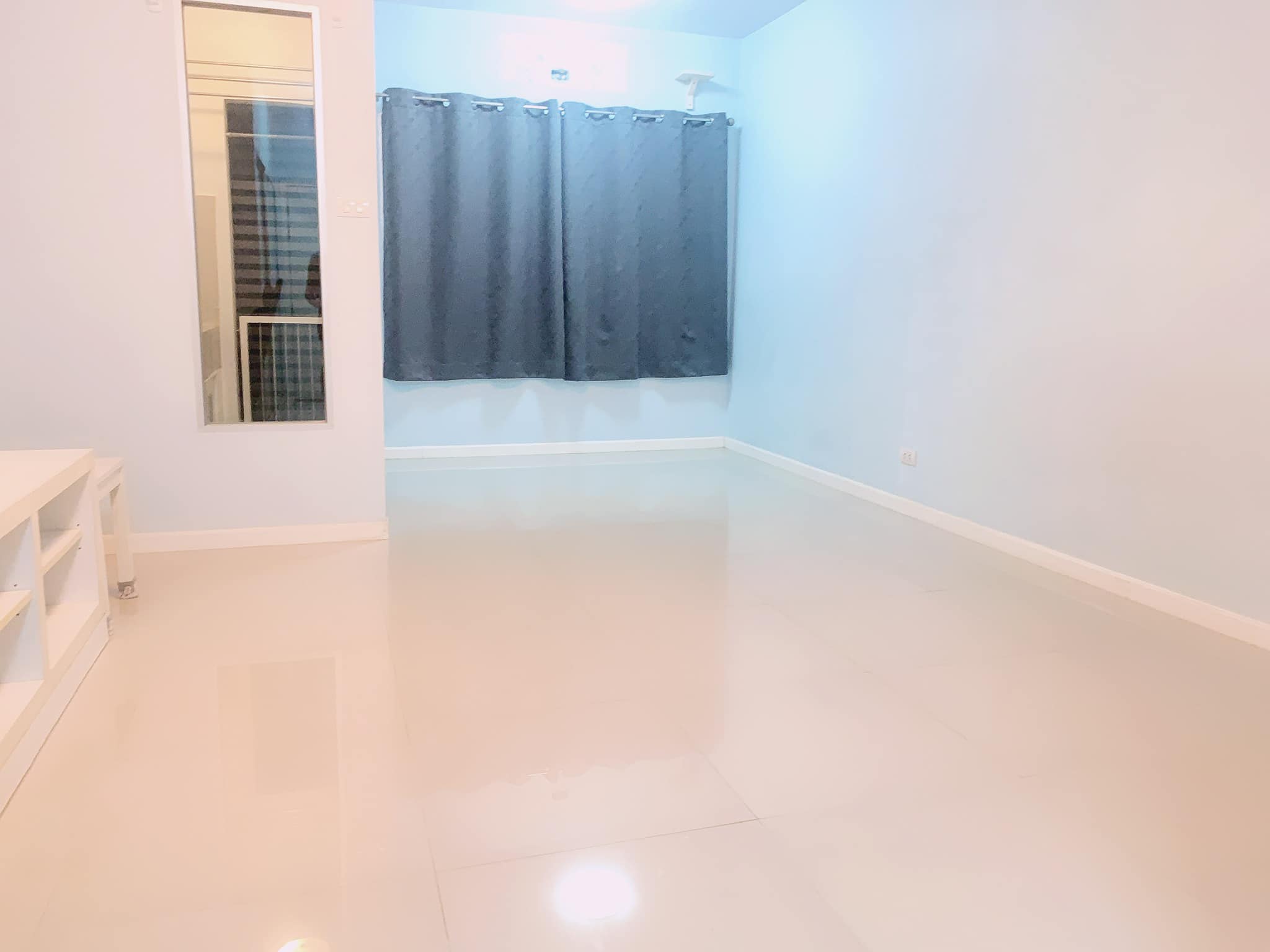 ขาย คอนโด A Space Asoke - Ratchada (เอ สเปซ อโศก - รัชดา) - ห้องพร้อมเฟอร์ - การเดินทาง: MRT พระราม 9 - ใกล้เซ็นทรัลพระราม 9