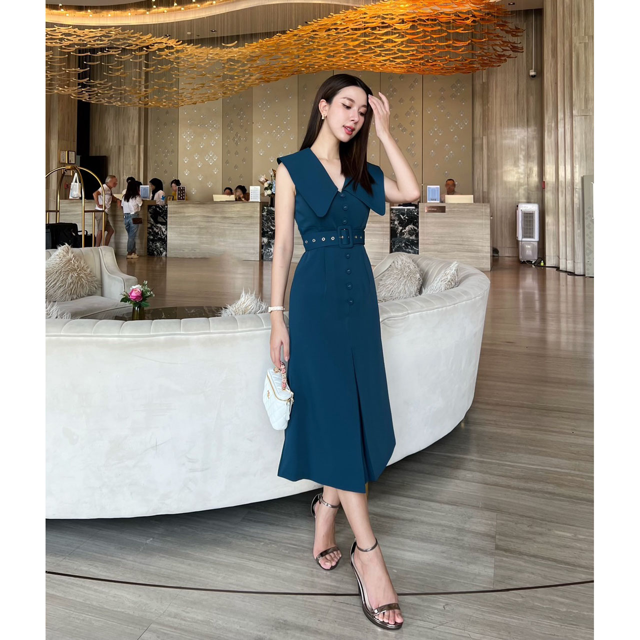 kudapy เดรสสูทสีครีม/สีครามทะเล แต่งปกใหญ่ ทำให้ดูผอม ซิบด้านหลัง ผ่าด้านหลังเพื่อให้เดินสะดวก