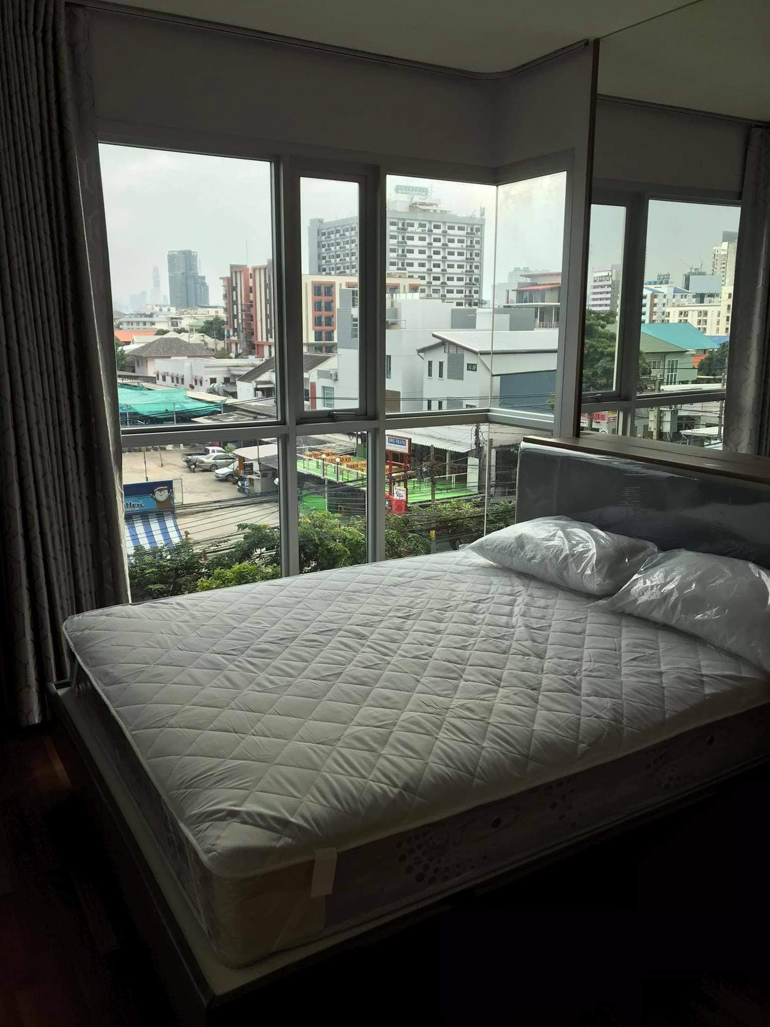 ปล่อยเช่าคอนโด Lumpini Park Vibhavadi - Chatuchak (ลุมพินี พาร์ค วิภาวดี - จตุจักร) - ห้องใหม่เฟอร์เครื่องใช้ไฟฟ้าครบครั้น - การเดินทาง: ใกล้ BTS หมอชิตและMRT จตุจักร