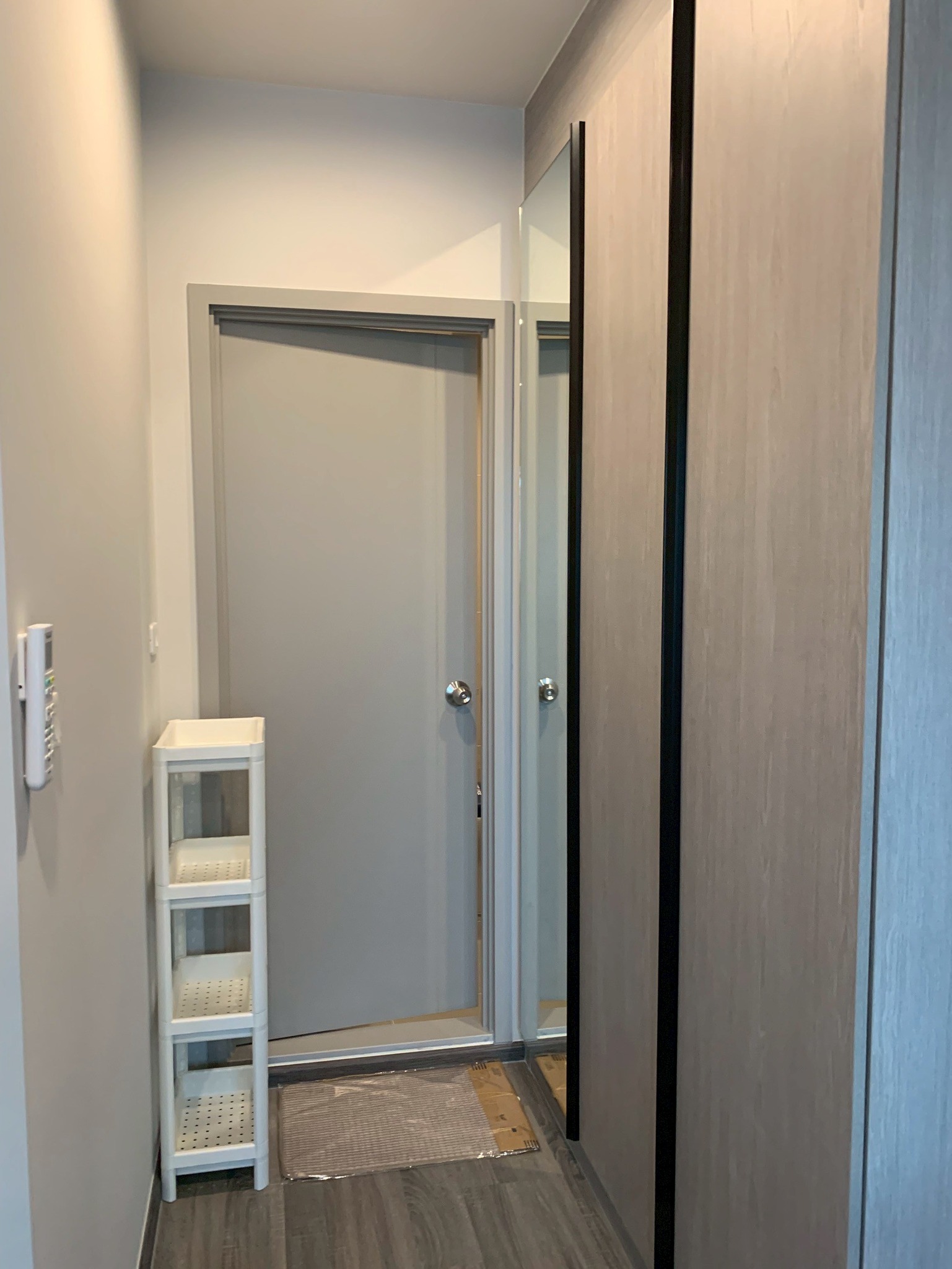 ให้เช่าคอนโด Ideo Ramkhamhaeng - Lam Sali Station (ไอดีโอ รามคำแหง - ลำสาลี สเตชั่น) โซนพื้นที่ รามคำแหง บางกะปิ BTS ลำสาลี ห้องแบบ 1ห้องนอน / 1ห้องน้ำ / 1 ห้องทำงาน ขนาดห้อง 35 ตรม. ชั้น 11