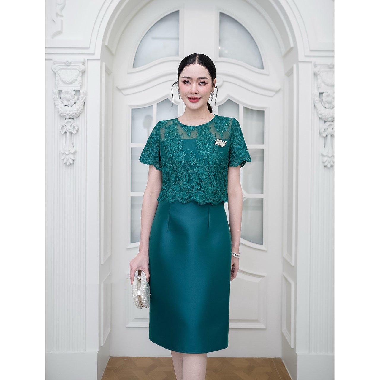 kudapy เดรสสั้นสีเขียว ผ้าไหม ผ้าลูกไม้ซีทรูผ้าเกรดพรีเมี่ยม ผ้าทอลายสวยมีเลื่อมวิบวับ มีซับใน ซิปด้านหลัง