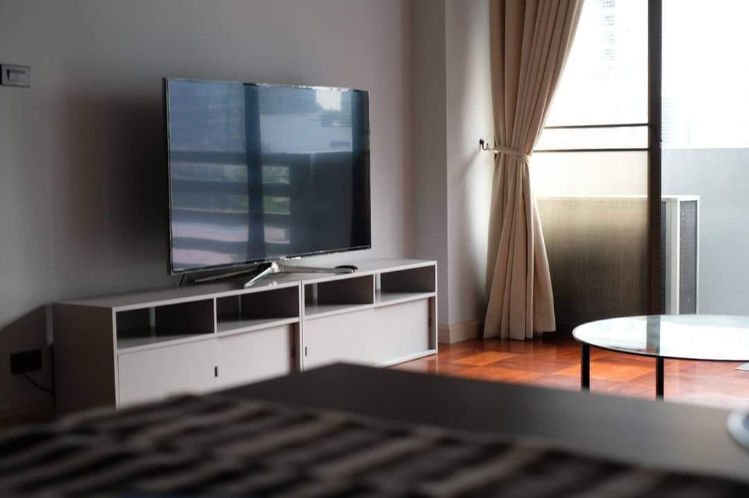 ปล่อยเช่าคอนโด Ruamjai Heights (ร่วมใจ ไฮท์) ซอย สุขุมวิท15 - 1ห้องนอน 1ห้องนั่งเล่น 1ห้องน้ำ - ใกล้ MRT เพชรบุรี BTS อโศก MRT สุขุมวิท