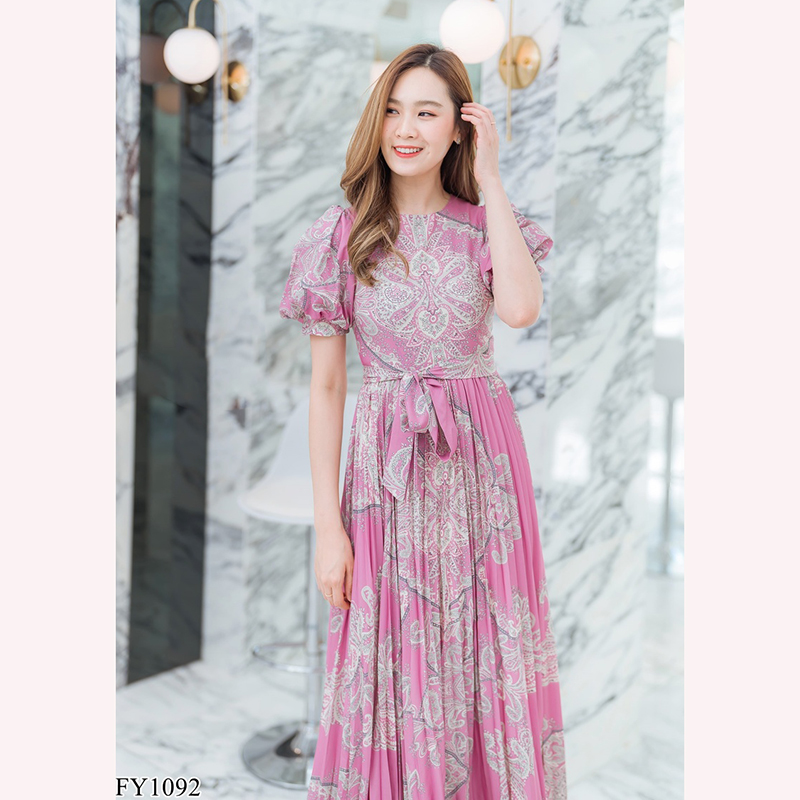 kudapy เดรสยาวสีชมพู/สีกรม กระโปรงอัดพลีทลายโรมัน+เชือก