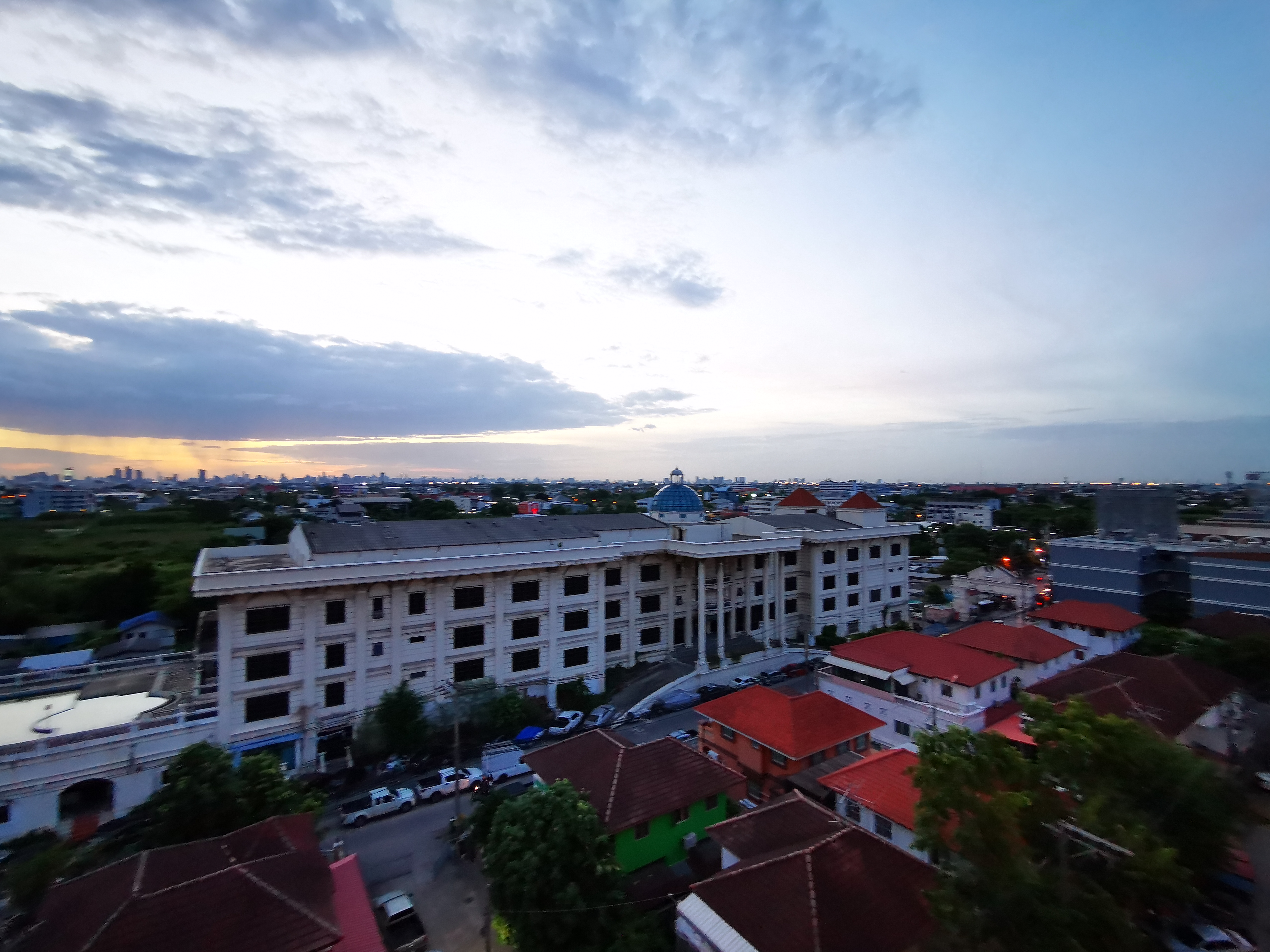 Nirun Residence 9Floor 25 sqm. Mega Bangna Ikea Ram 2 0909897810