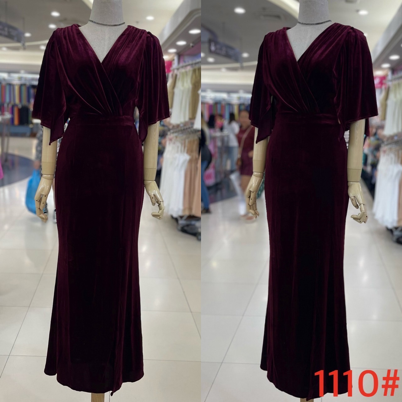 kudapy Maxi เดรสยาว ผ้ากำมะหยี่ นิ่มเนื้อหนา คอระหงษ์ ดีเทลคอวี แขนระฆัง กระโปรงหางปลา ผ่าหน้า