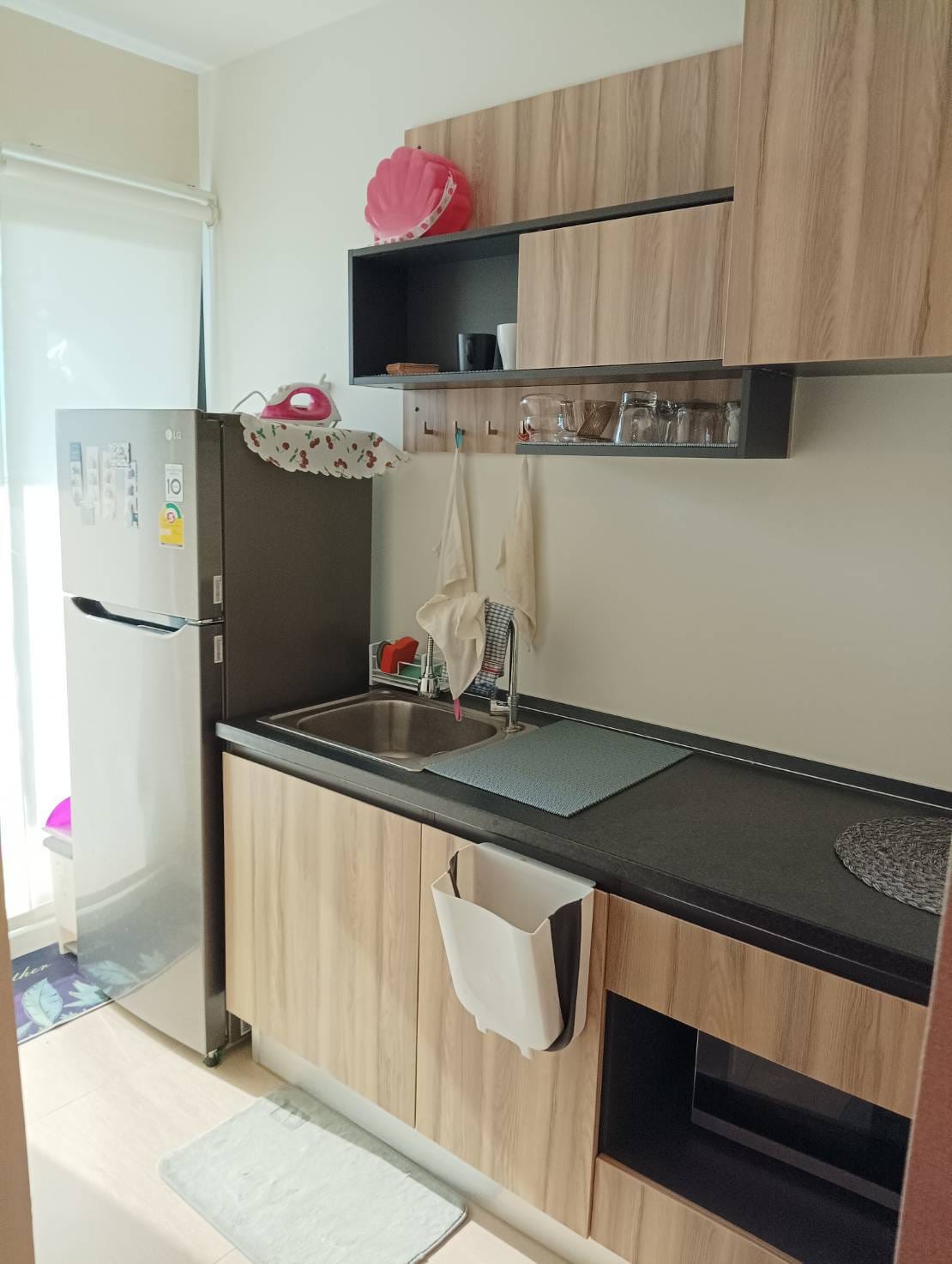 สนใจชมห้องติดต่อได้เลย Line ID: Smile-easy ปล่อยเช่าคอนโด คอนโด เดอะคิวบ์ พลัส พหลโยธิน 56 (The Cube Plus Phaholyothin 56) - 1ห้องนอน 1ห้องน้ำ 1ห้องนั่งเล่น - ใกล้ BTS แยก คปอ. - ขนาดห้อง 28 ตรม. ชั้น 3 ตึก A