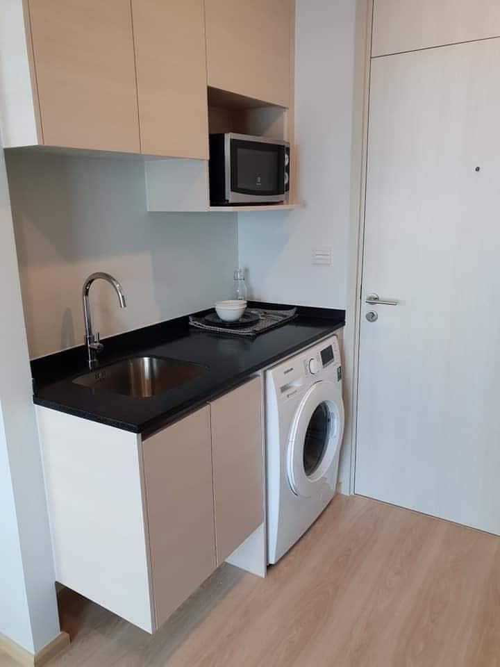 ปล่อยเช่าคอนโด Noble Revolve Ratchada 2 (โนเบิล รีวอลฟ์ รัชดา 2) - ตกแต่งเครื่องใช้ไฟฟ้าครบ - การเดินทาง: ติด MRT ศูนย์วัฒนธรรม 40 เมตร