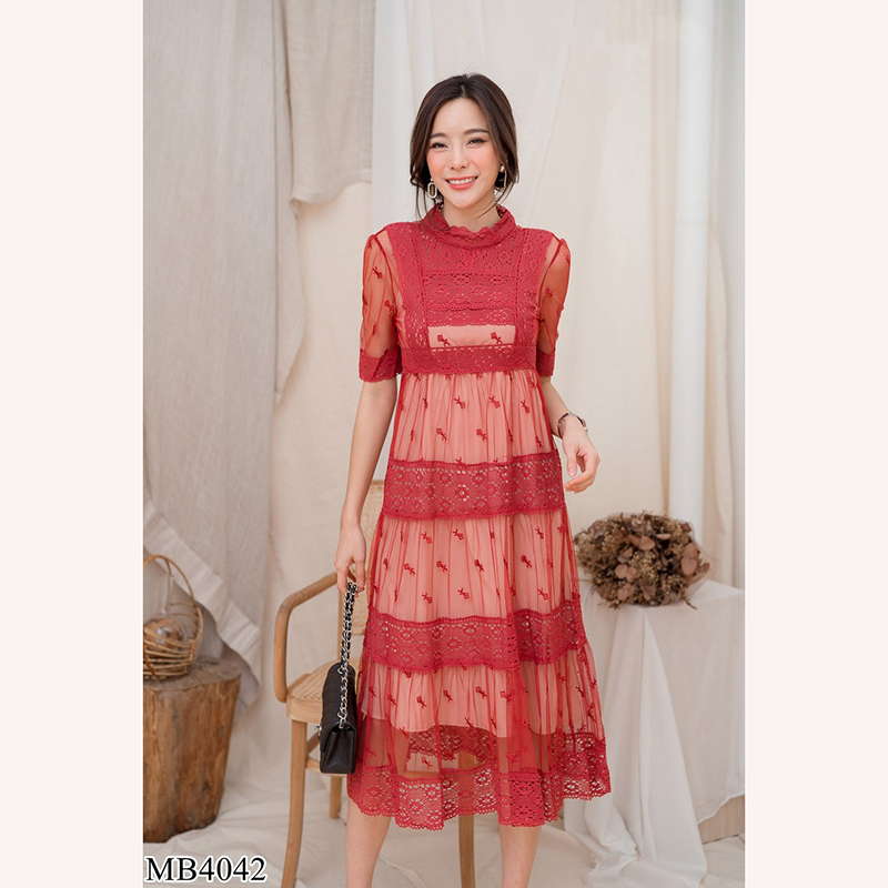 kudapy เดรสยาวสีแดง/สีกรม/สีชมพู/สีขาว ลูกไม้ตาข่ายสีสด ใส่สบายสวยดูดี