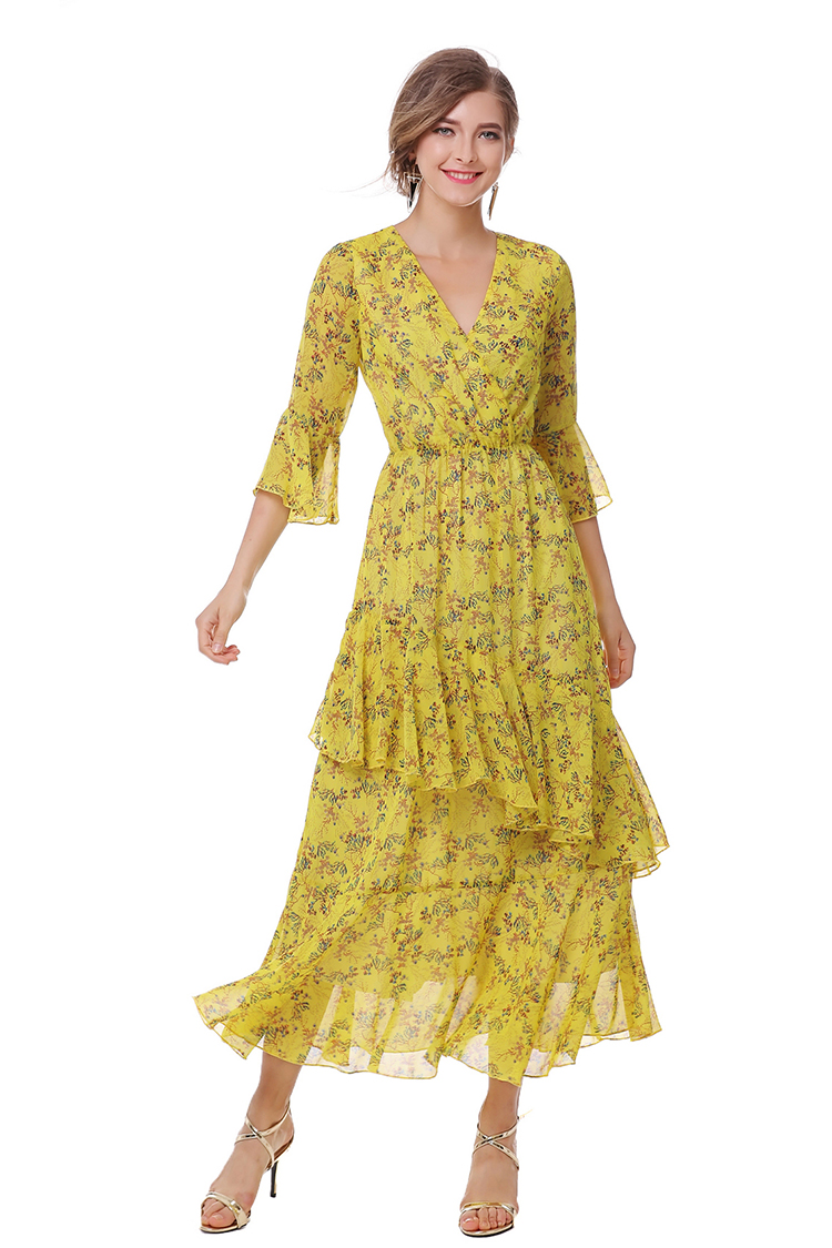 เดรสยาวคอวีผ้าชีฟองแต่งระบายสีเหลืองพิมพ์ลายดอก สไตล์โบฮีเมียนใส่ไปทะเลหรือใส่ไปงานได้ค่ะ M L