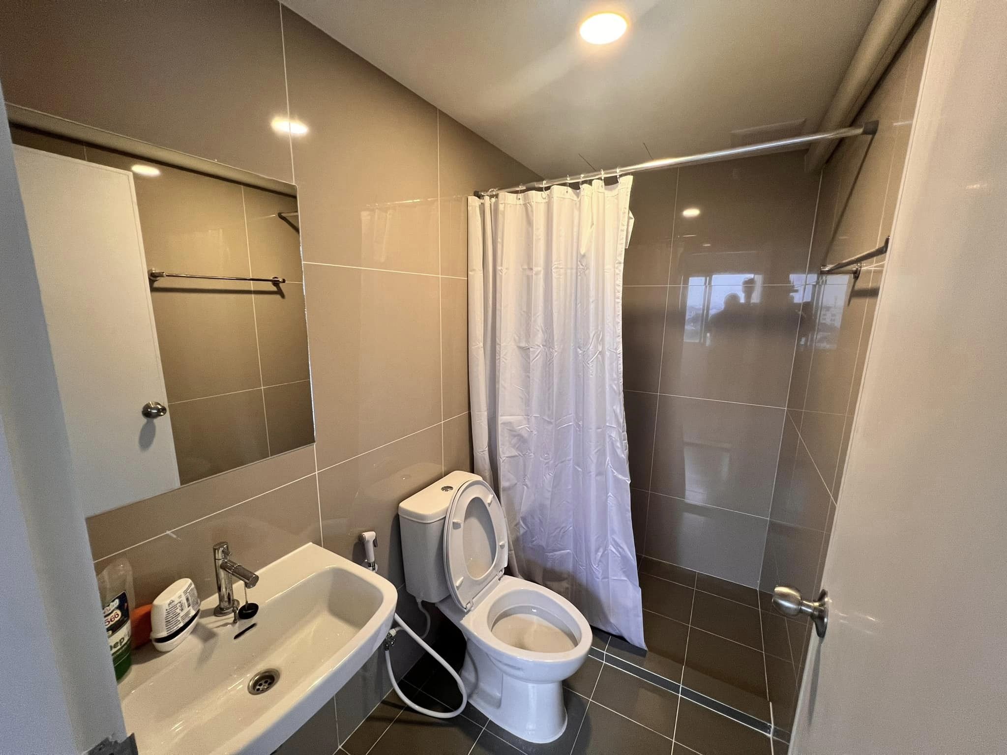 ให้เช่าคอนโด เสนาคิทท์ บีทีเอส สะพานใหม่ (SENA Kith BTS Saphanmai) - ตกแต่งเฟอร์ครบห้องพร้อมอยู่มีเครื่องซักผ้า - การเดินทาง: ใกล้ BTS สะพานใหม่และสายหยุด