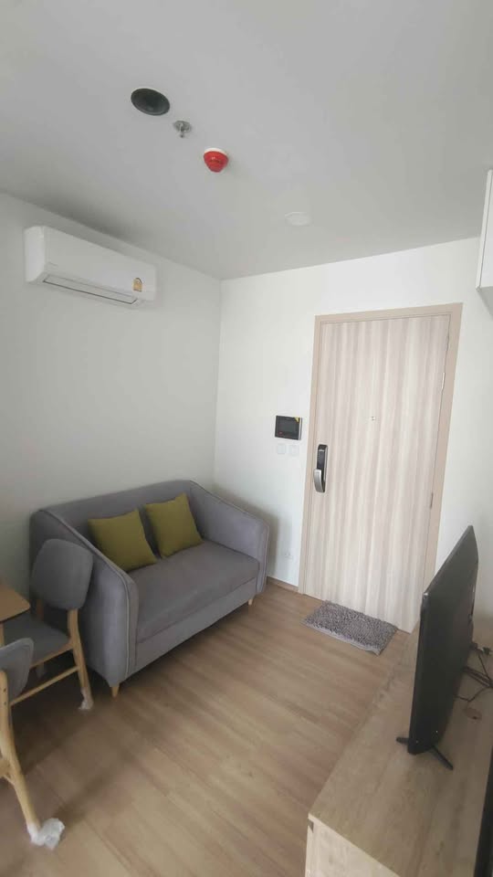 ปล่อยเช่า Chewathai Kaset - Nawamin (ชีวาทัย เกษตร - นวมินทร์) - โซนพื้นที่ BTS เกษตร เสนานิคม 1ห้องนอน 1ห้องน้ำ - ขนาดห้อง 28.6 ตรม. ชั้น 18 - ให้เช่า 12,000 ต่อเดือน