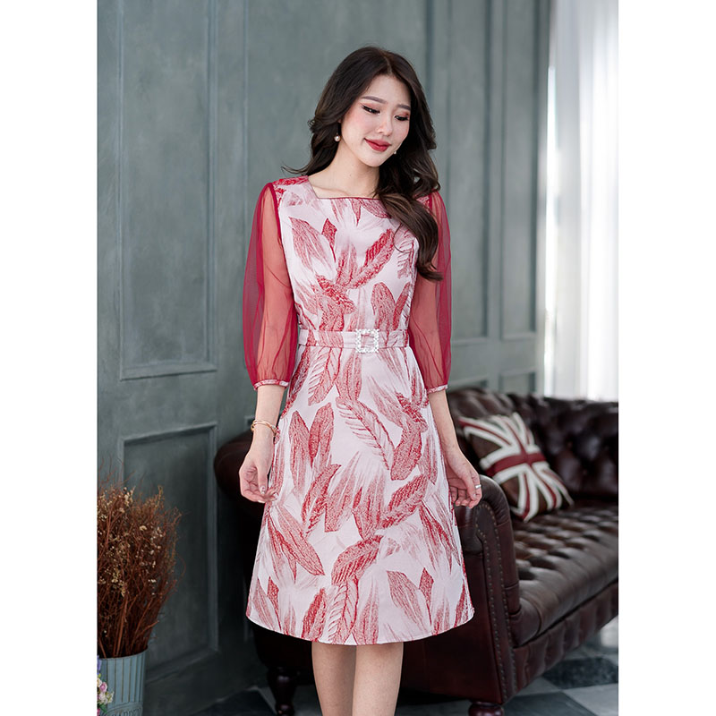 kudapy เดรสผ้า jacquard งานลายผ้าสวยโดดเด่นลายขนนกไล่สีงาน ผ้าสวยมีแท็กเจอร์ ตัวเดรสกระโปรงทรงเอ