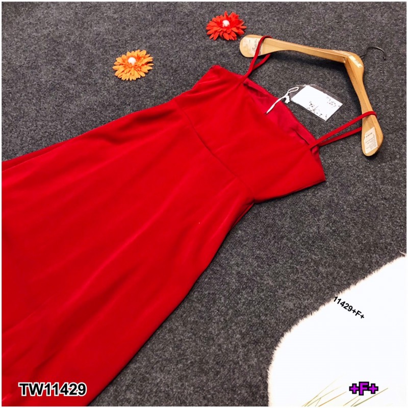 kudapy เดรสสายเดี่ยวสีแดงสด เอวแต่งมุก 2 เม็ด แต่งจีบเล้กๆ งานผ้าฮานาเกะสีพื้น ชายระบายเฉียงๆ พร้อมส่ง