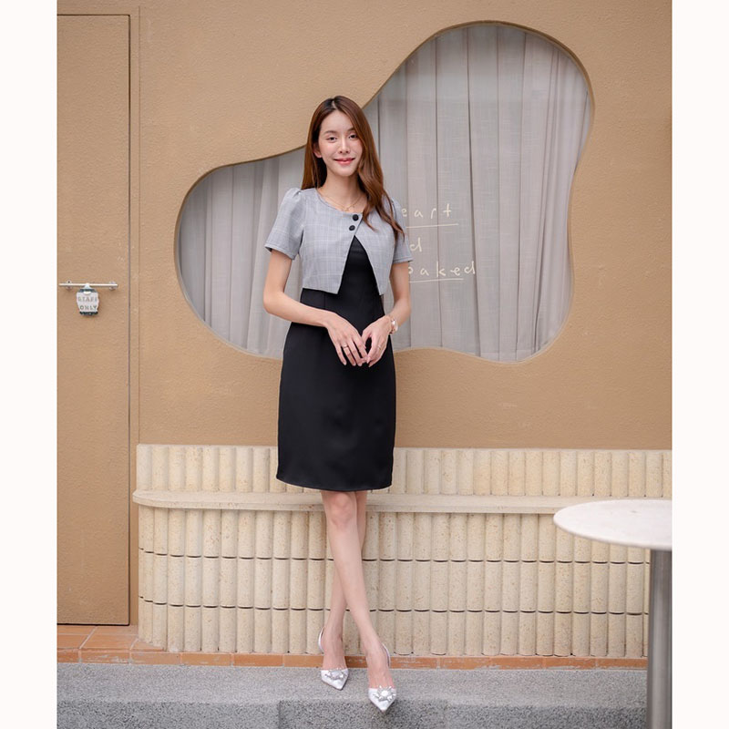 kudapy เดรสสั้นสีชมพู/สีดำ/สีน้ำตาล กั๊กไขว่ลายสก๊อต ใส่สวยดูดีน่ารัก