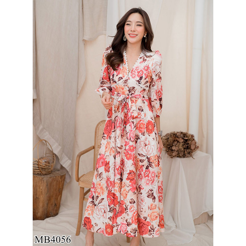 kudapy เดรสยาวสีครีม คอวีแต่งลูกไม้ลายดอกไม้ ใส่สบายสวยดูดีมากๆ