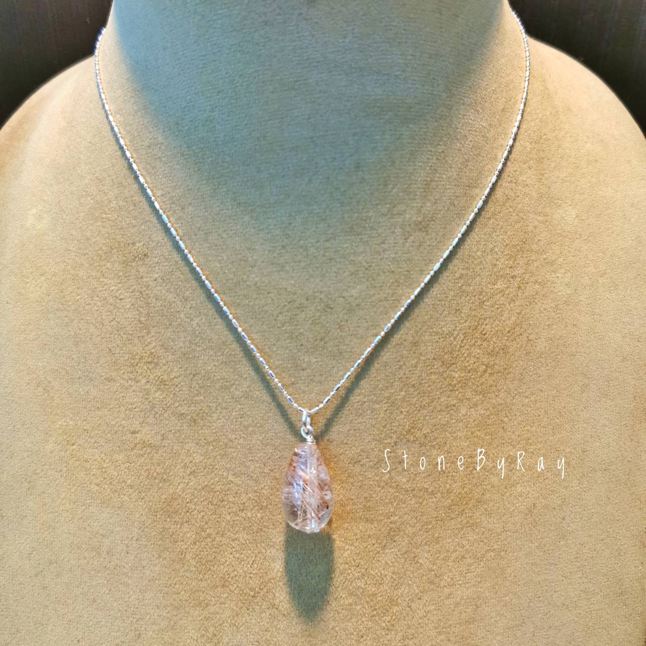 สร้อยคอเงินจี้หินไหมนาคทรงหยดน้ำ