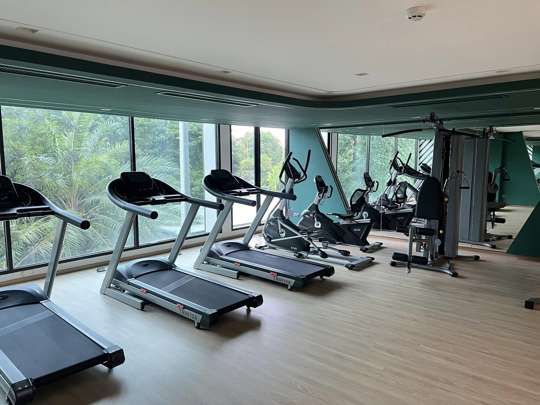 สนใจชมห้องติดต่อได้เลย Line ID: Smile-easy ปล่อยเช่าคอนโด Cybiq Ratchada 32 (ไซบิค รัชดา 32) - Studio 1ห้องน้ำ 1ห้องครัว - โซนลาดพร้าววังหิน - ขนาดห้อง 25 ตรม. ชั้น 3 ตึก I