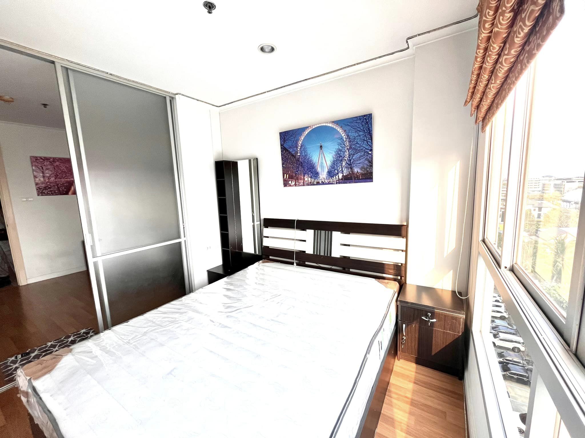 ให้เช่าคอนโด Lumpini Place Ratchayothin (ลุมพินี เพลส รัชโยธิน) - รีบเลยตกแต่งเฟอร์ครบของใหม่หมดเลยพร้อมอยู่ - การเดินทาง: ใกล้ BTS รัชโยธิน 100 เมตร