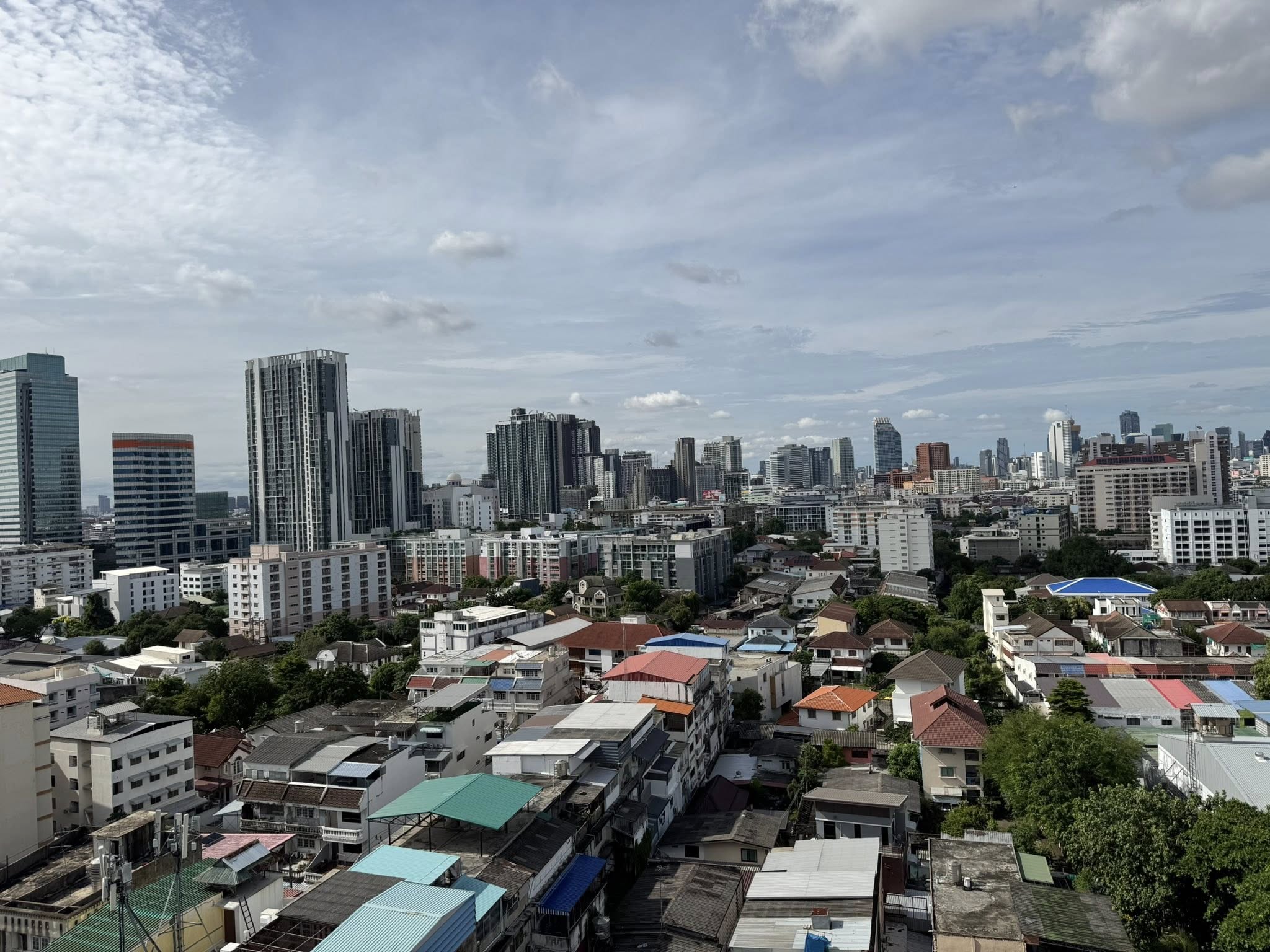 คอนโด IDEO Ratchada-Sutthisan (ไอดีโอ รัชดา-สุทธิสาร) High Rise โซนพื้นที่ MRT สุทธิสาร ให้เช่าห้องแบบ Studio 1ห้องน้ำ 1ครัวปิด ขนาดห้อง 29 ตรม. ชั้น 14