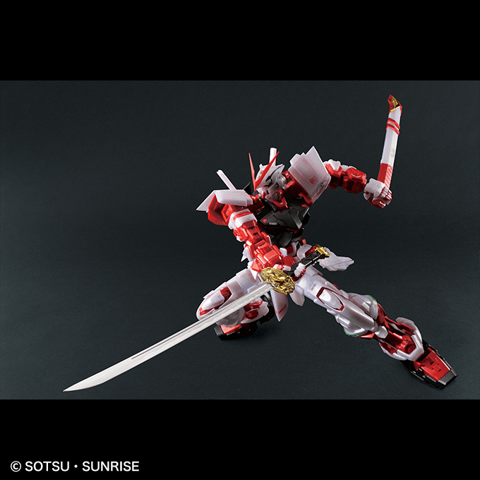 4549660186298 Limited Gundam BASE Tokyo PG 1/60 Gundam Astray Red Frame (Metallic) กล่องบุบนิดหน่อย