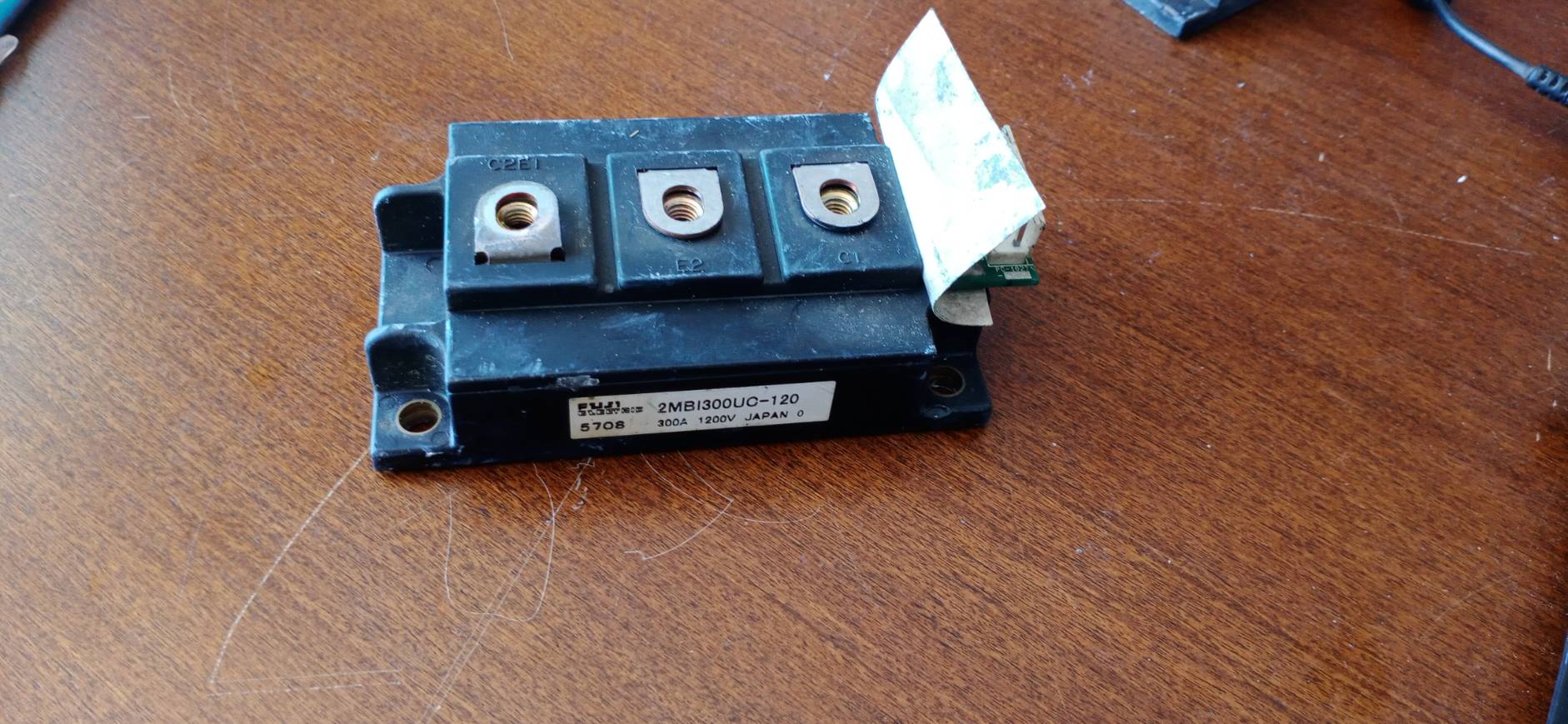 FUJI 2MBI300UC-120 POWER MODULE 300A 1200V