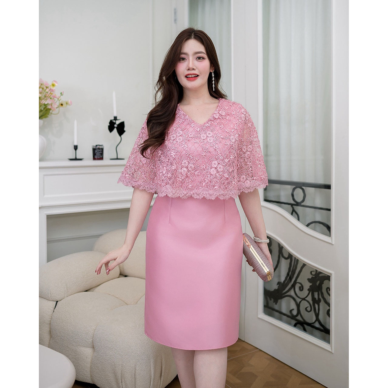 kudapy เดรสผ้าไหมด้านบนดีไซน์คุลมไหล่คลุมต้นแขนด้วยผ้าลูกไม้ผืนใหญ่ ผ้าลูกไม้ใยบวบปักดอกแน่นสวย