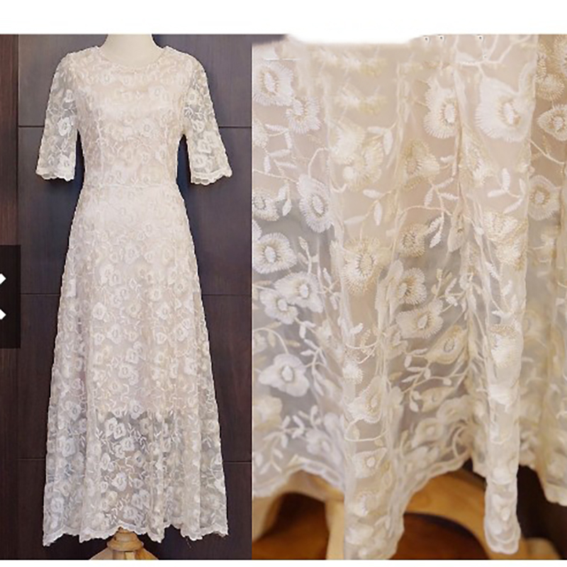 kudapy เดรสยาวสีครีมทอง ลูกไม้ แขนสั้น เนื้อผ้าลูกไม้มุ้งปักลายดอกไม้ เดินดิ้นสีทอง สวยๆ ชุดมีซับในในตัว ซับในผ้าซาตินเนื้อเงา