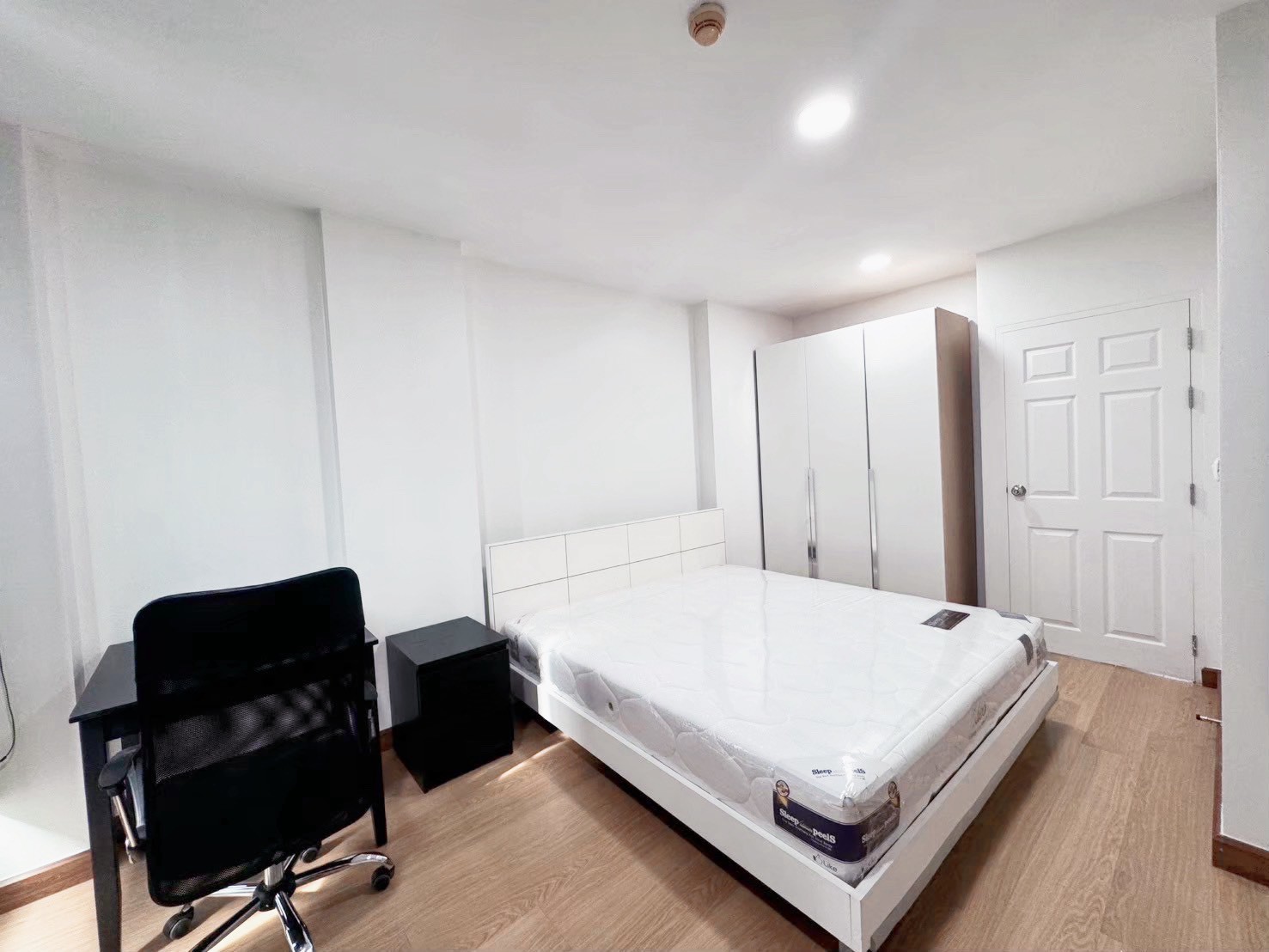 ให้เช่าคอนโด Life @ Ratchada (ไลฟ์ แอท รัชดา) 2ห้องนอน 2ห้องน้ำ