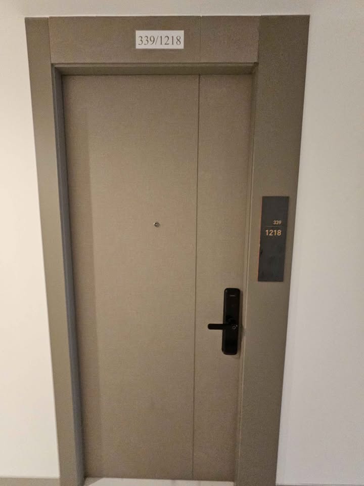 ชื่อโครงการ Life Asoke Hype (ไลฟ์ อโศก ไฮป์) Studio 1น้ำ ขนาด 26 ตรม ชั้น 39 ราคา 17,500