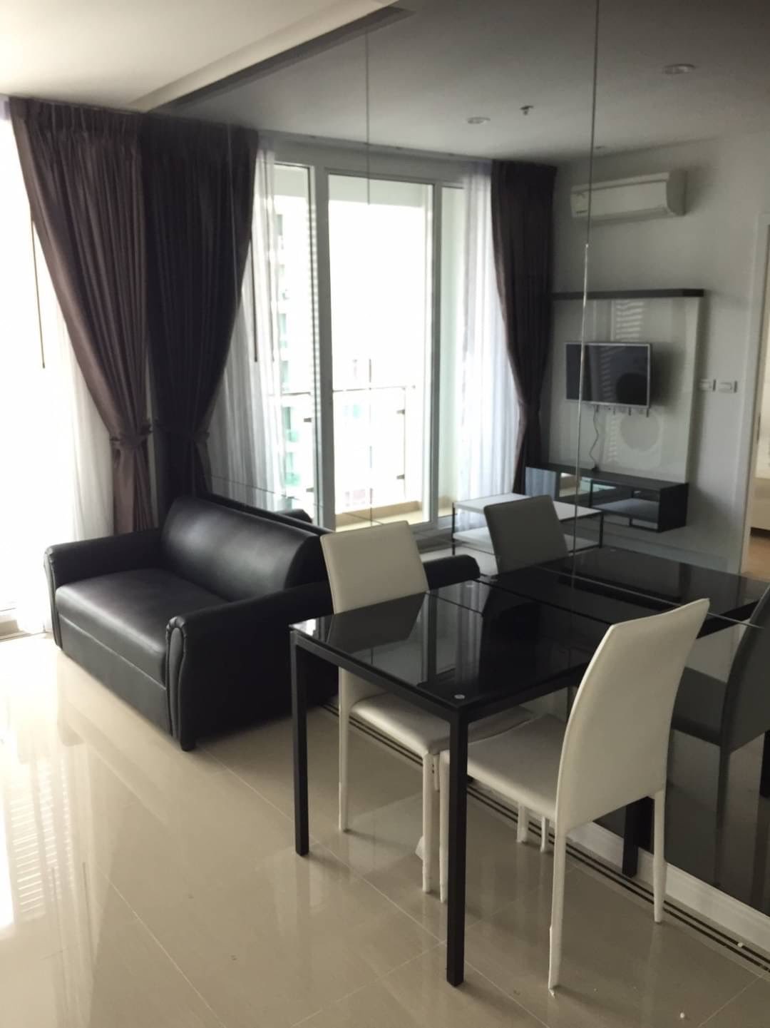 คอนโด TC Green Rama 9 (ทีซี กรีน พระราม 9) High Rise โซนพื้นที่ MRT พระราม9 ให้เช่าห้องแบบ 1ห้องนอน 1ห้องน้ำ ขนาดห้อง 39 ตรม. ชั้น 19 ตึก D