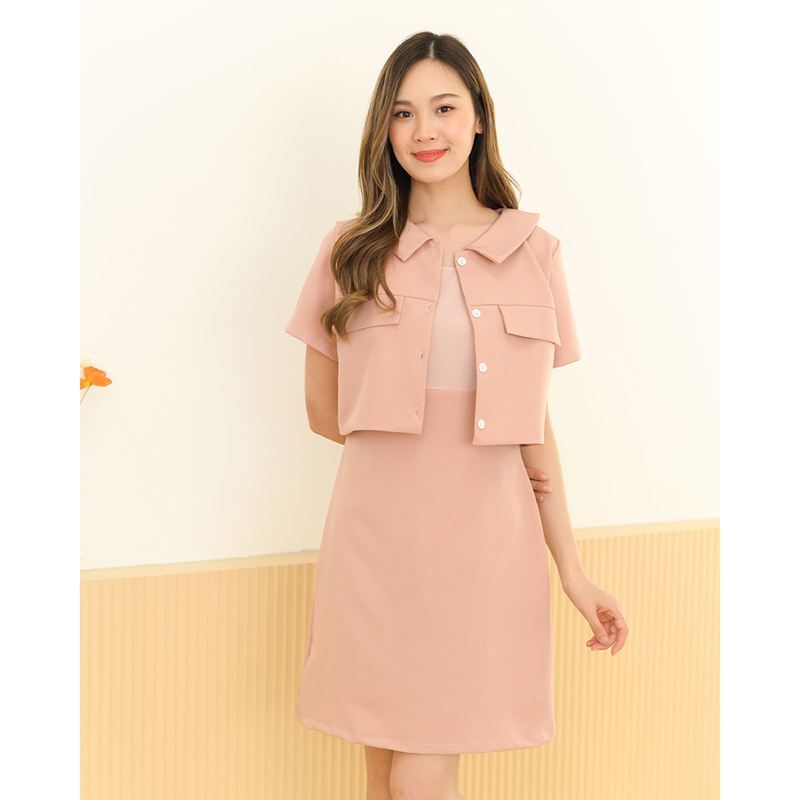 kudapy kudapy เดรสสั้นสีมัทฉะ/สีดำ/สีโอรส คอปก กระดุมอกแกะได้จริง สวยปัง