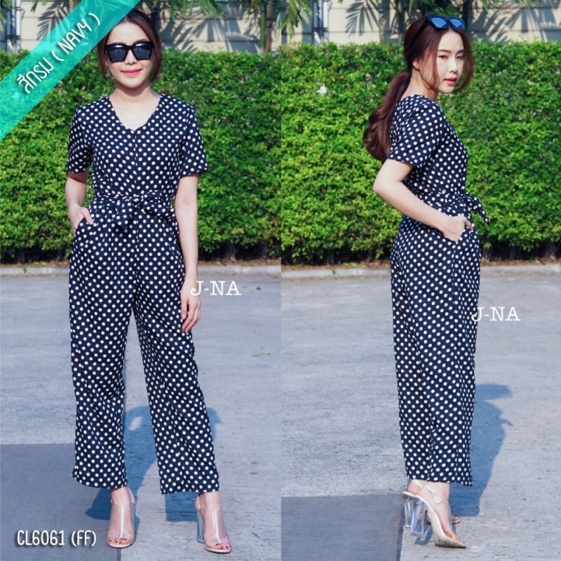 kudapy จั้มสูทขายาวสีแดง/สีขาว/สีดำ ทรงกระบอก งานคอวีซิปหน้ายาว แขนสั้น ใช้ผ้าโฟร์เวย์ลายจุดเอว