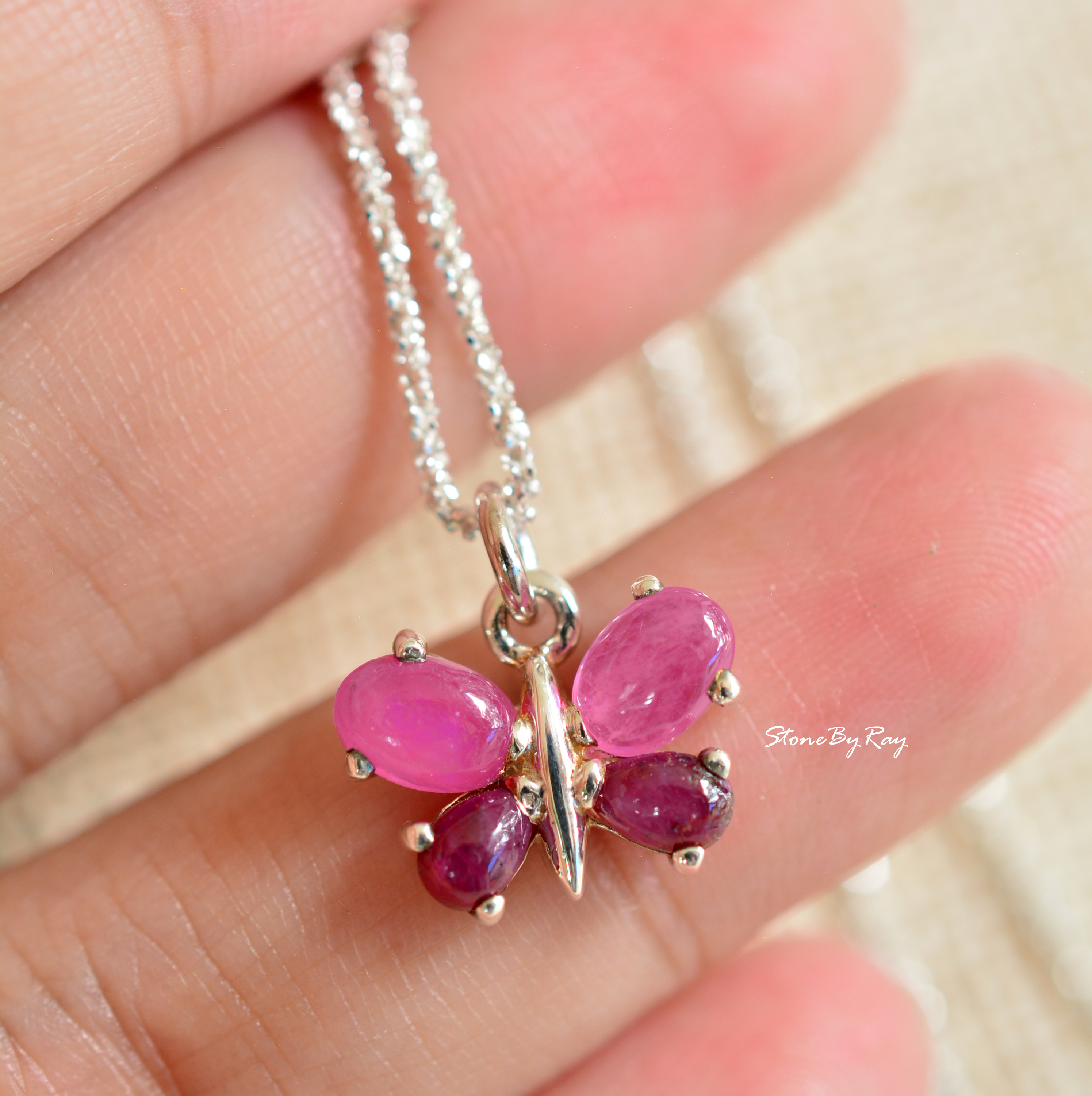 สร้อยคอเงินจี้พลอยทับทิม