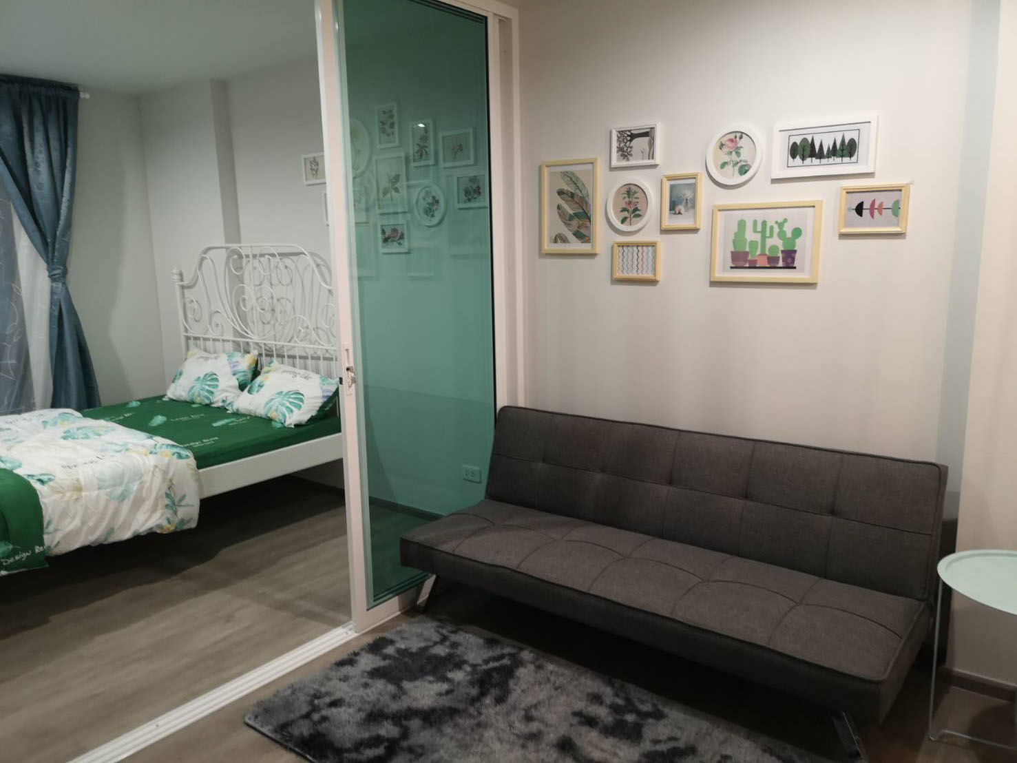 ให้เช่าห้องแบบ 1ห้องนอน 1ห้องน้ำ 1ครัวปิด โซนพื้นที่ BTS สะพานใหม่ คอนโด Reach Phahonyothin 52 (รีช พหลโยธิน 52) Low Rise ขนาดห้อง 30 ตรม.