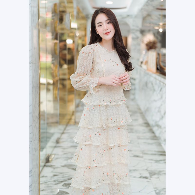 kudapy เดรสยาวชีฟองสีชมพู,สีครีม,ลายดอกแขนยาวแต่งระบายกระโปรงชั้นสวยดูดี