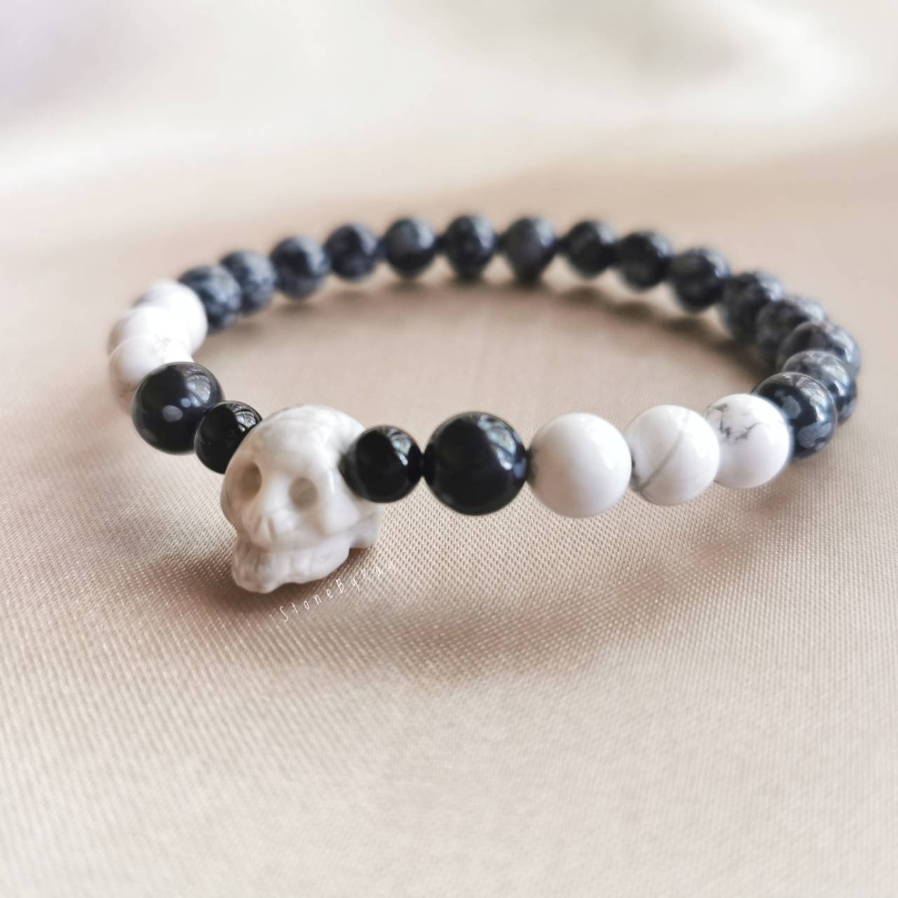 สร้อยข้อมือหินฮาวไลท์,สโนวเฟล็กออปซิเดียน,ออนิค Howlite+Snowflake Obsidian+Onyx