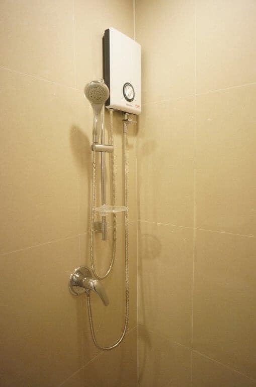 Fuse Sense Bangkae ให้เช่าเฟอร์เครื่องใช้ไฟฟ้าครบวางจองก่อนได้ สอบถามแอด Line ID : Smile-easy