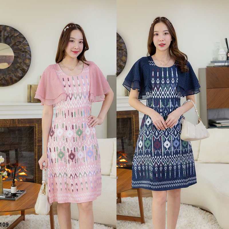 kudapy เดรสสั้นสีกรม/สีชมพู ลายไทยแต่งเเขนระบายสองชั้น