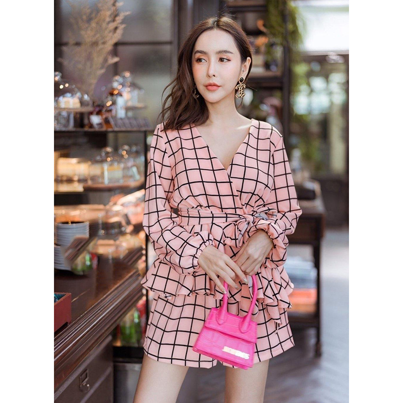 kudapy เชท 2 ชิ้น เสื้อเชิ้ตคอวีสีชมพูชีท สีแดง สีขาว แขนยาวทรงกิโมโน