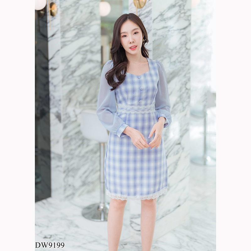 kudapy เดรสสั้นแขนยาวชีฟองคอเหลี่ยมสีชมพู/สีฟ้า/สีดำ ลายสก็อตชาบลูกไม้แขนชีฟอง