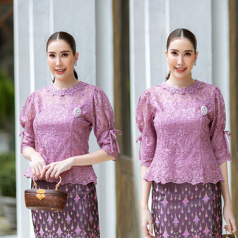 kudapy เสื้อผ้าลูกไม้สีม่วง/สีน้ำตาลทอง/สีขาว เนื้อดีทอลายแน่นทั้งตัว ทรงกลมสูง ตัวเสื้อมาพร้อมซับในเนื้อดีในตัว มีซิปหลังสวมใส่ง่าย (เฉพาะเสื้อ)