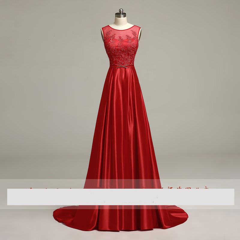 kudapy ชุดราตรียาวสีแดง/ทอง/ชมพู ปักลูกไม้แต่งเลื่อม ด้านหลังเป็นแบบซีทรู กระโปรงผ้าซาติน ชายยาว