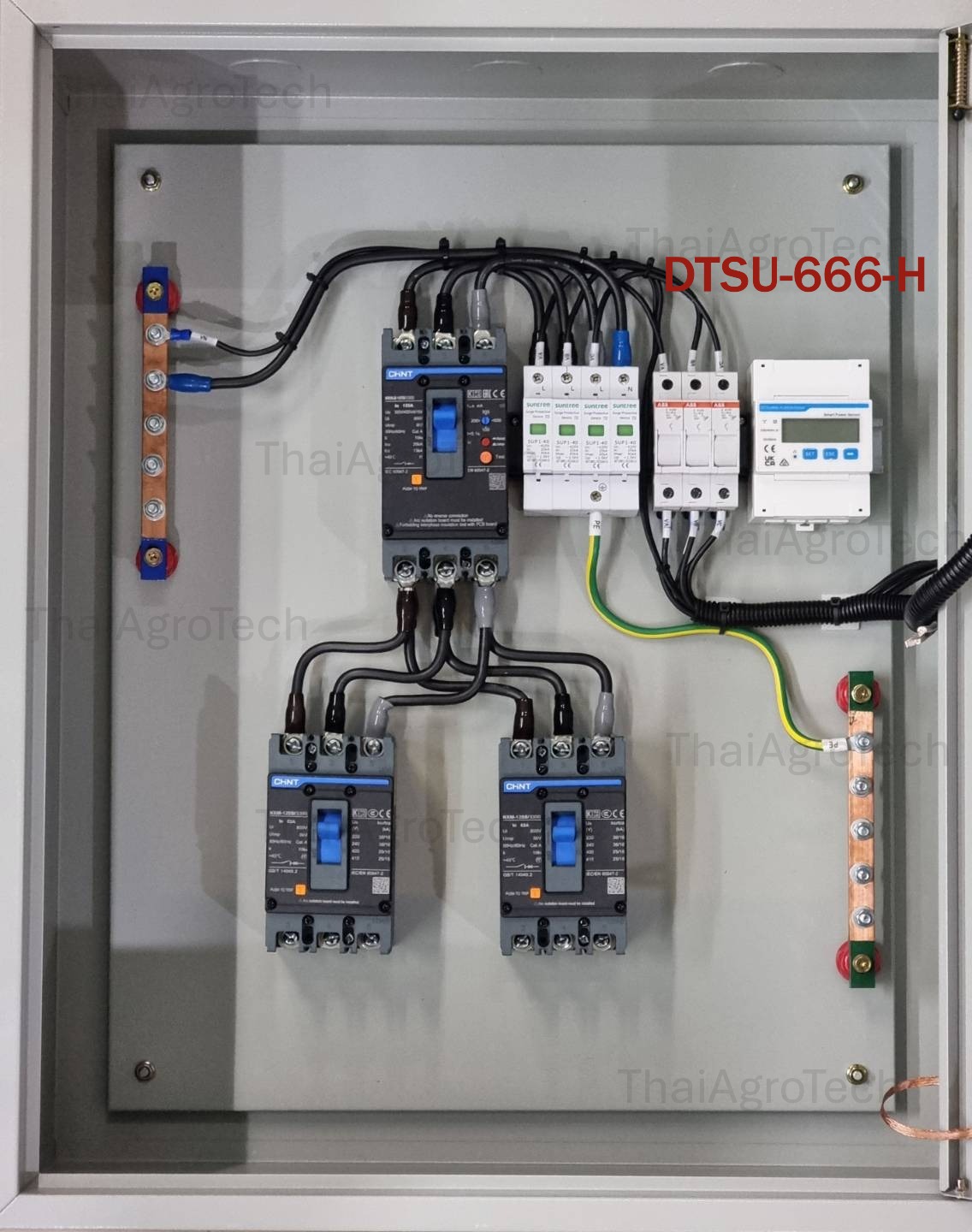 ตู้คอมบายเนอร์ เบรคเกอร์ เอซี (AC) สำหรับระบบโซล่าเซลล์ 2วงจร เข้า2ออก1 (อินเวอร์เตอร์ 2ตัว) AC Switch Box (CB Box) 2Inverter 2 IN 1 OUT
