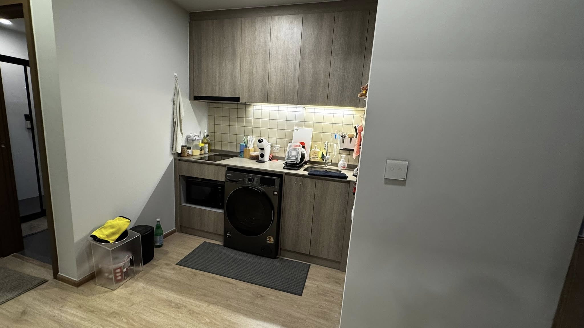 เลี้ยงสัตยว์ได้คอนโด Metris Pattanakarn - Ekkamai (เมทริส พัฒนาการ - เอกมัย) High Rise โซนพื้นที่ ARL รามคำแหง ถนนพัฒนาการ ให้เช่าห้องแบบ 2ห้องนอน 1ห้องน้ำ ขนาดห้อง 55 ตรม. ชั้น 12A ที่จอดรถ1คัน