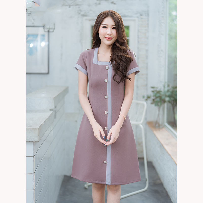 kudapy เดรสสั้นสีมังคุด เนื้อผ้าโพลีเอสเตอร์ เนื้อเนียนละเอียด ผ้าใส่แล้วไม่คัน ไม่กระด้าง เนื้อนิ่มมาก