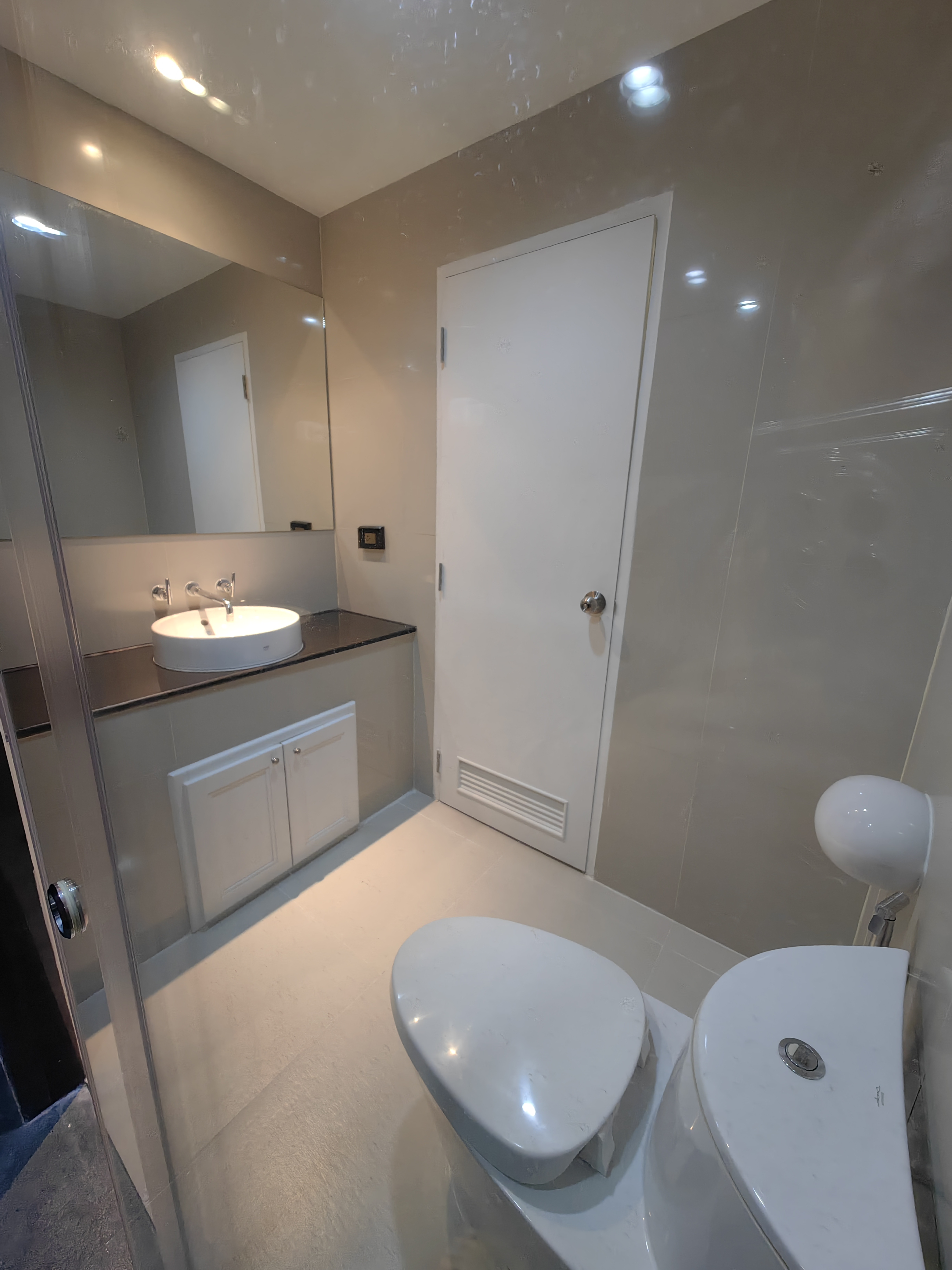 ❤️คอนโดหรูสาทรใกล้ IconSiam แลนด์มาร์คกรุงเทพ BTS กรุงธนบุรี 450 เมตร ตกแต่งพร้อมอยู่ เฟอร์นิเจอร์ครบ กู้เกินได้ ❤️Sathorn Condo near IconSiam, Bangkok Landmark, BTS Krung Thonburi 450 meters.