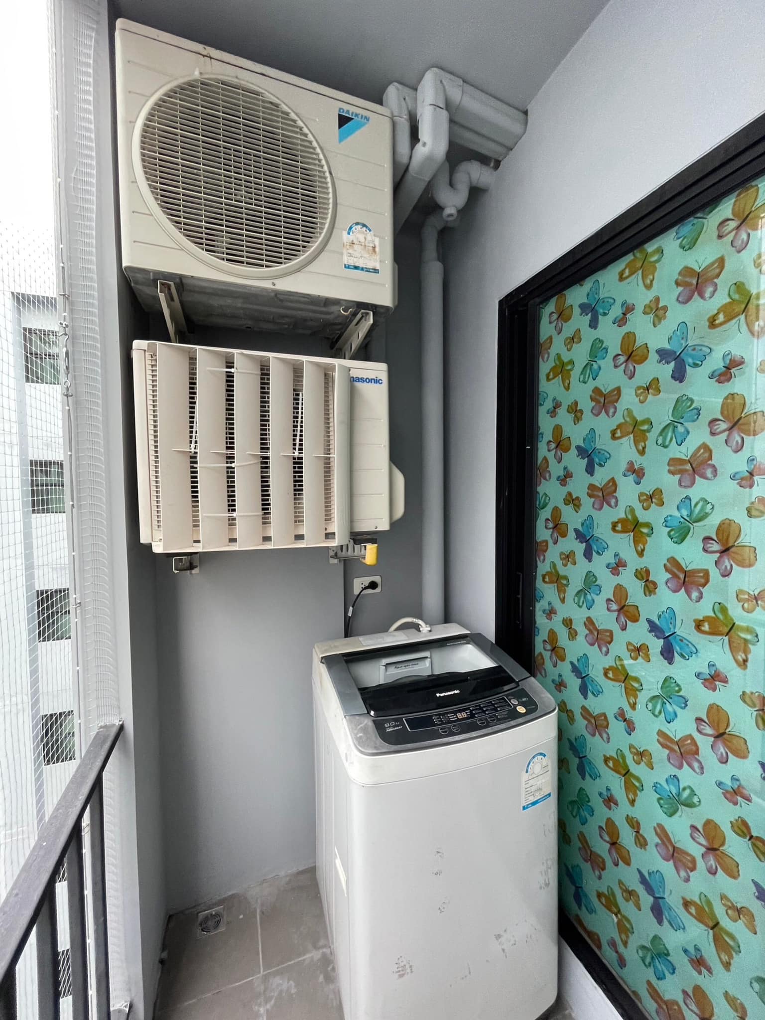 ให้เช่าห้องพร้อมอยู่เครื่องใช้ไฟฟ้าครบ Line ID : Smile-easy ที่ บี ลอฟท์ สุขุมวิท 115