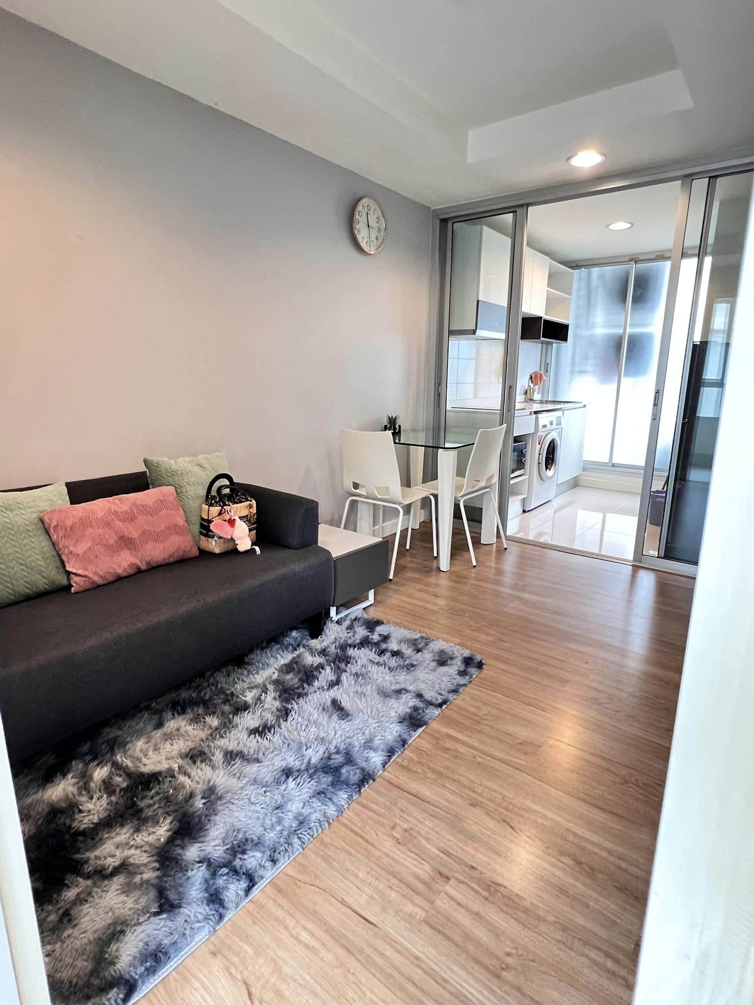 ปล่อยเช่าคอนโด The Kris 7 Ratchada 17 (เดอะ คริส 7 รัชดา 17) - 1ห้องนอน 1ห้องน้ำ 1ห้องนั่งเล่น 1ห้องครัว - ใกล้ MRT สุทธิสาร - ขนาดห้อง 32 ตรม. ชั้น 7