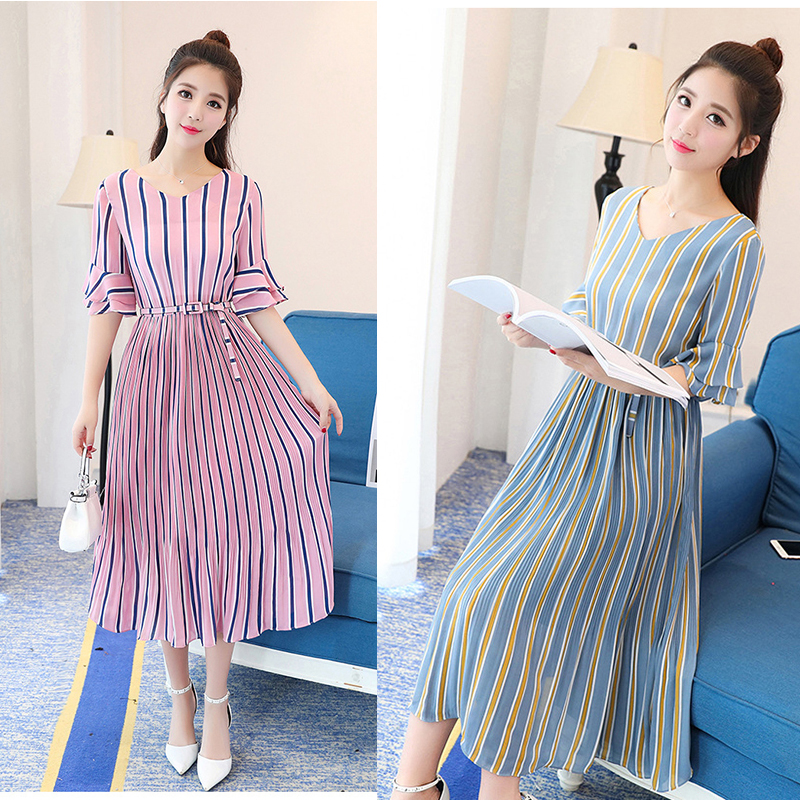 kudapy เดรสยาวฟ้า-ชมพู ผ้าชีฟอง จั้มเอว แต่งระบายแขน2ชั้น ช่วงบนบางนิดหน่อยไม่มีซับใน ช่วงกระโปรงมีซับใน