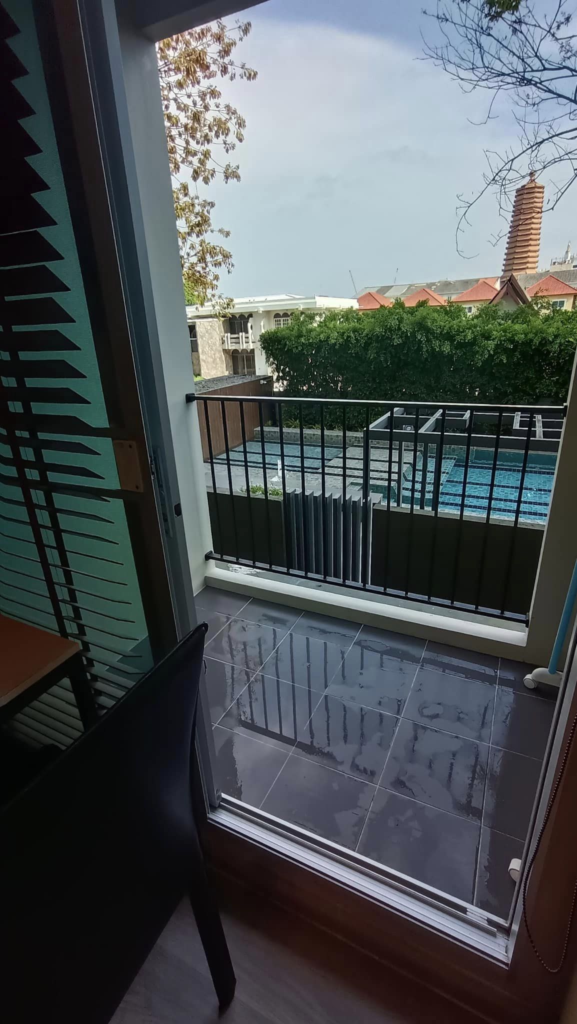 ปล่อยเช่าคอนโด Plum Condo Chokchai 4 (พลัม คอนโด โชคชัย 4) - เฟอร์เครื่องใช้ไฟฟ้าครบครั้น - การเดินทาง: รถไฟฟ้าสายสีเหลือง MRT โชคชัย4